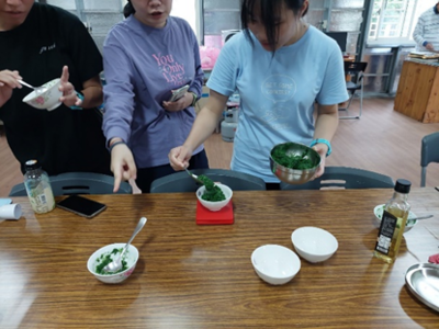 大湖底組-製作韭菜醬(韭菜調味及分裝)