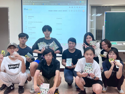 得獎學生們共同留下珍貴的大合照紀念